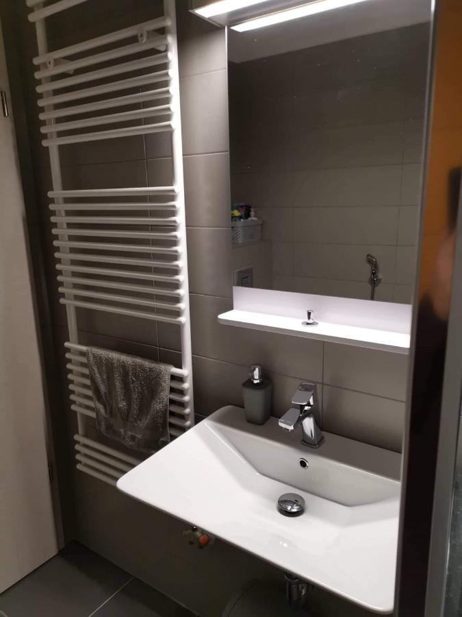 Mandara Wellnes Apartmanok Siófok Esterno foto