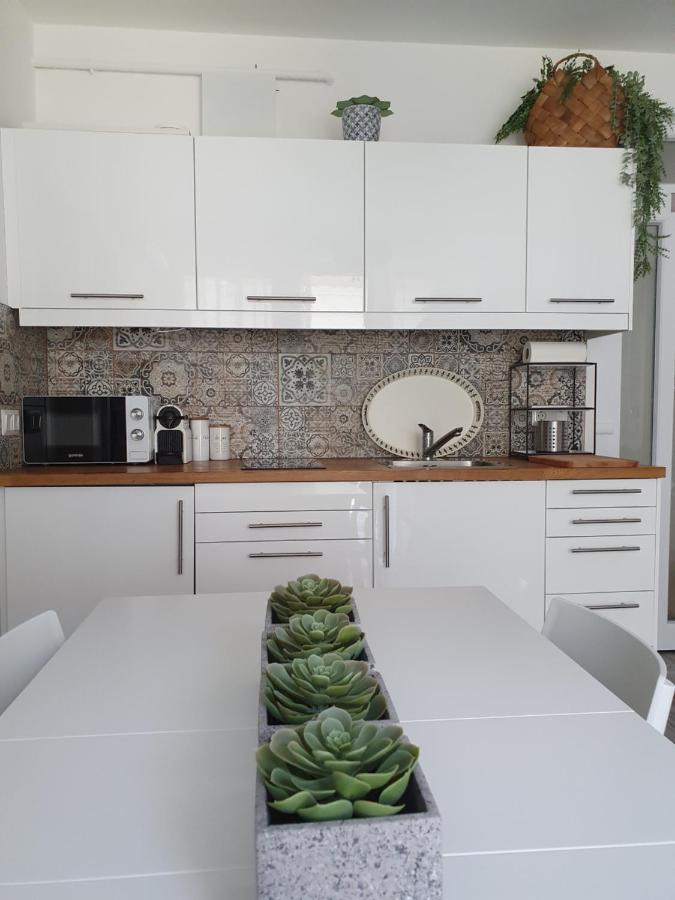Mandara Wellnes Apartmanok Siófok Esterno foto
